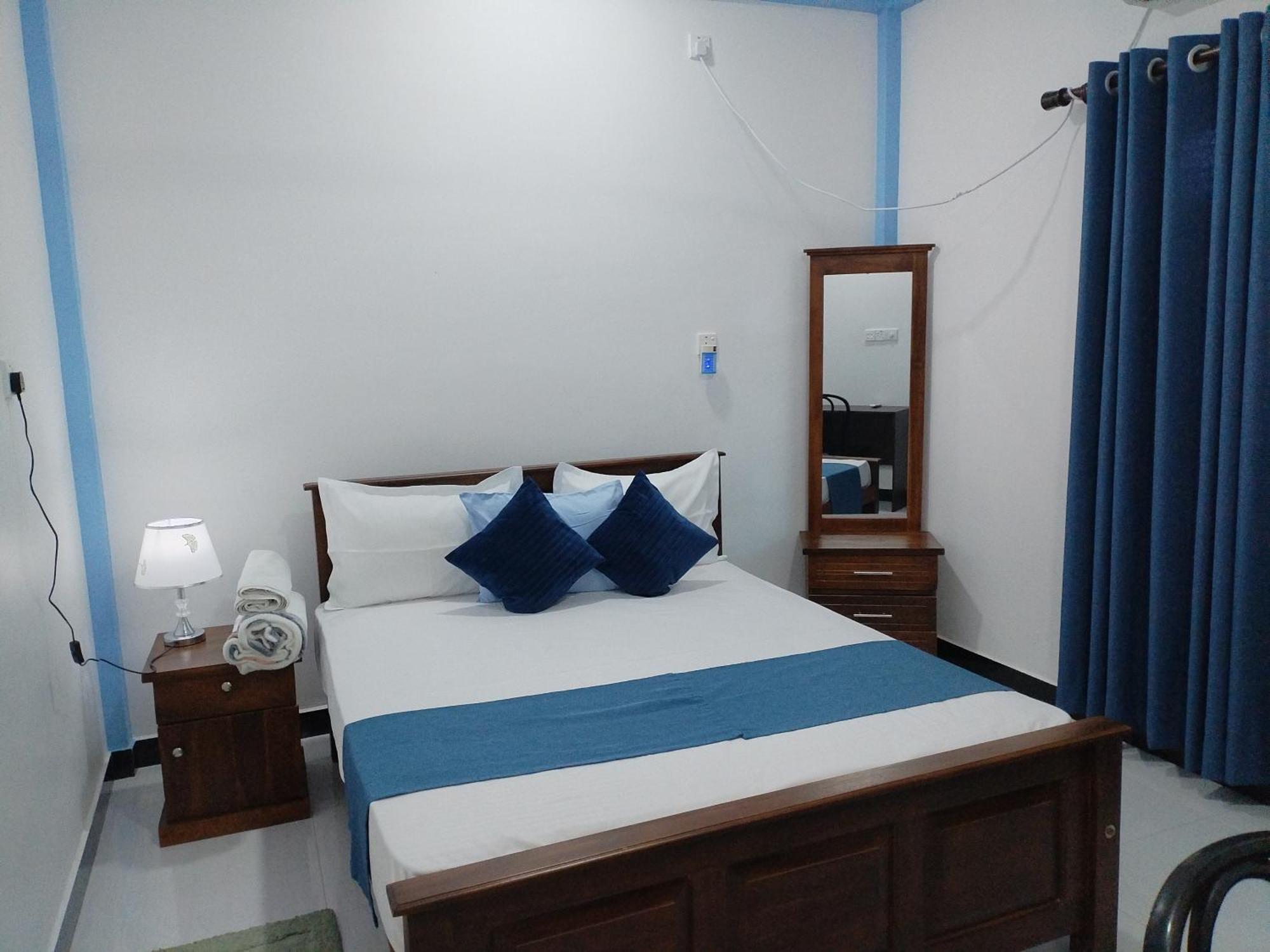Ferienwohnung Victory'S Gardens Mannar Exterior foto